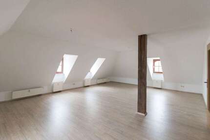 Wohnung Löbau - 4 Zimmer, 110 m&sup2;, 665&euro; | Angebot:27293739