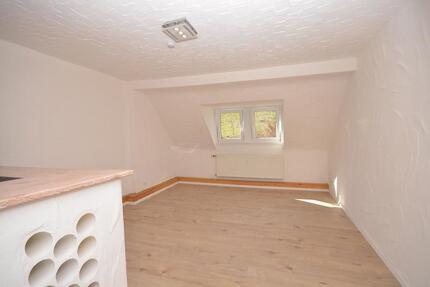 Wohnung Leidersbach - 2 Zimmer, 60 m&sup2;, 900&euro; | Angebot:26456260