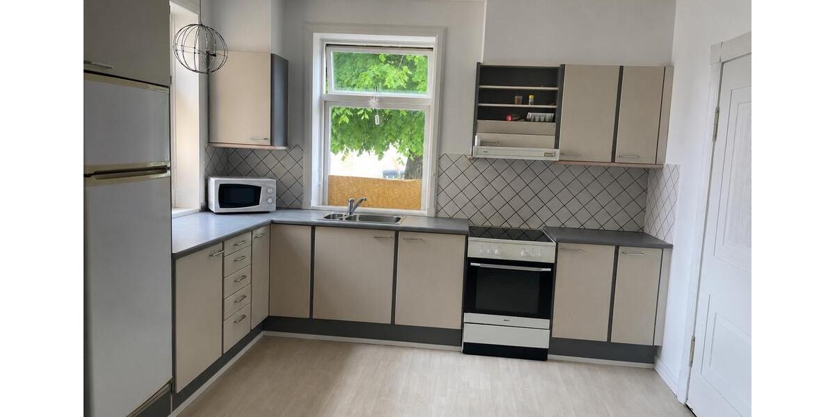Etagenwohnung Flensburg Falkenberg - 3 Zimmer, 130 m&sup2;, 1.000&euro; | Angebot:26697330