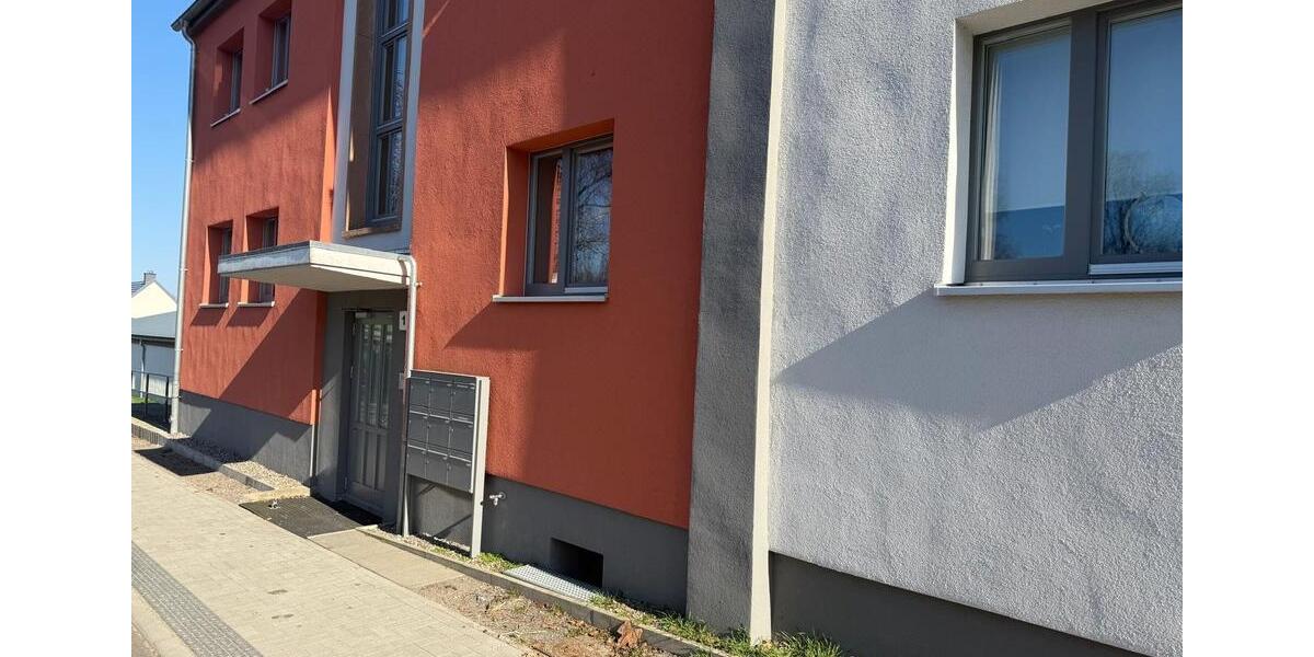 Etagenwohnung Schwerin Gartenstadt - 3 Zimmer, 96 m&sup2;, 1.485&euro; | Angebot:25856695