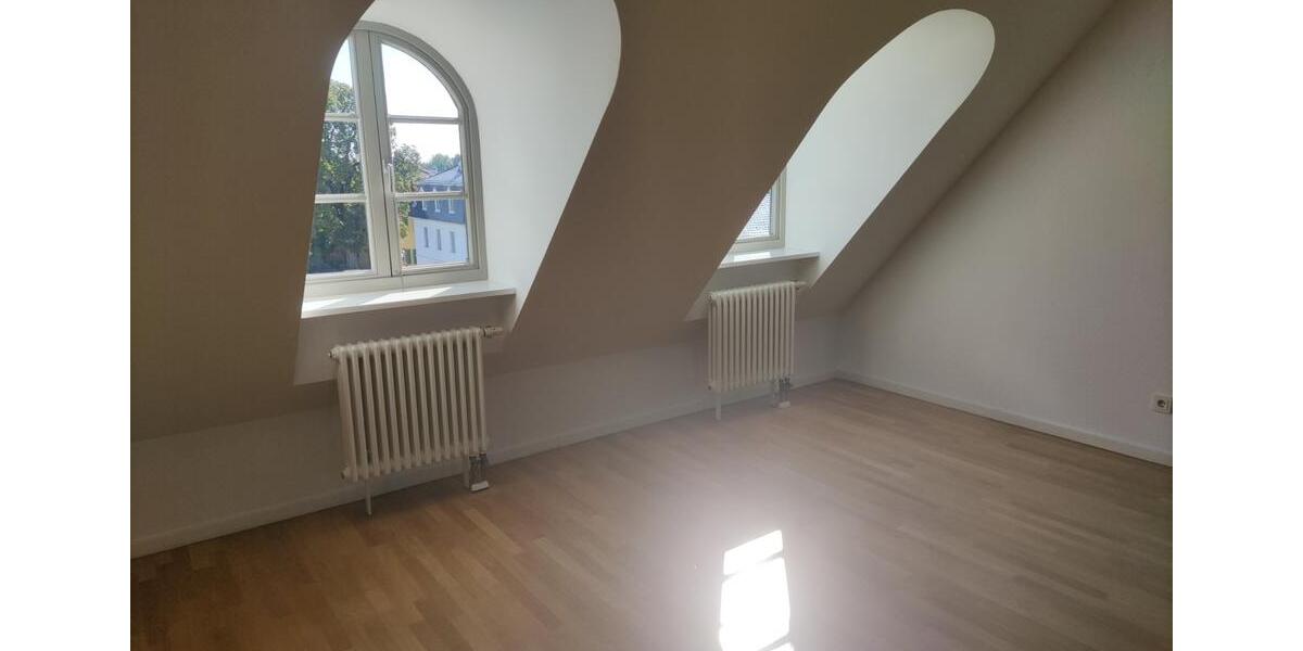 Dachgeschoßwohnung Offenbach am Main Bürgel - 2 Zimmer, 70 m&sup2;, 1.050&euro; | Angebot:25230529
