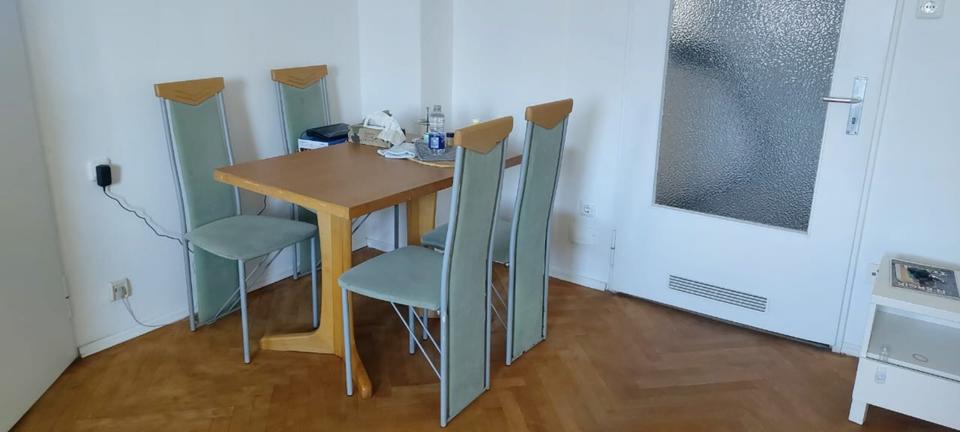 A small room to sublet in a 2-bedroom apartment 1 zimmer