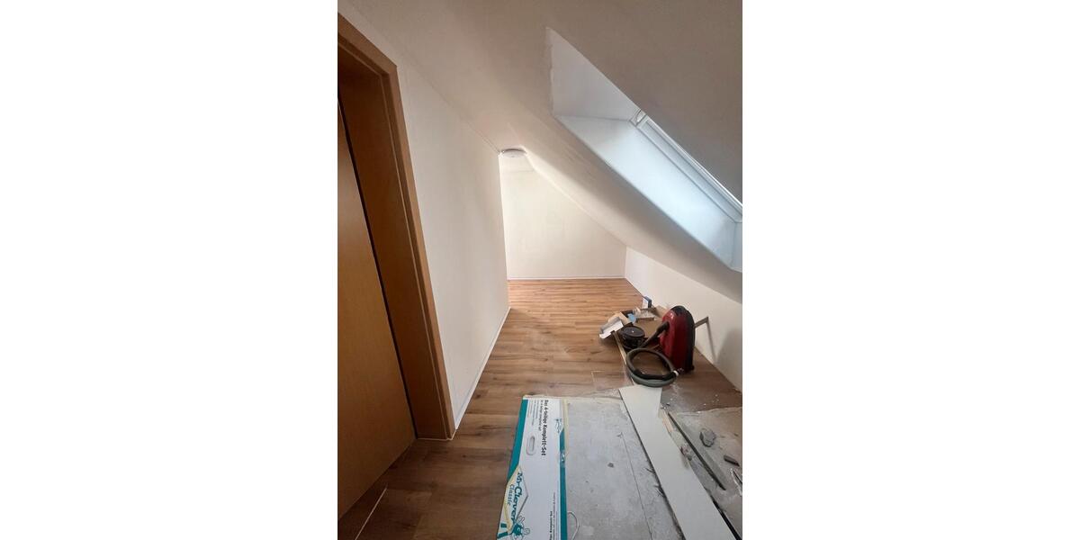 Etagenwohnung Bad Salzuflen Ehrsen-Breden - 4 Zimmer, 130 m&sup2;, 750&euro; | Angebot:26700879