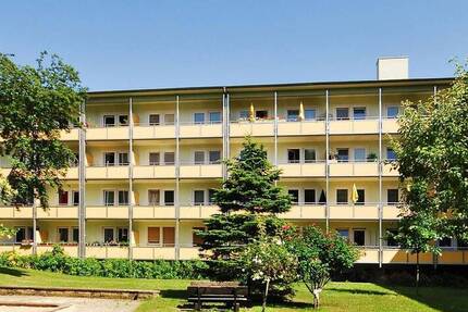 Nähe Nürnberger Stadtpark - Gemütliche, modernisierte -3-Zimmer-Wohnung mit großem Balkon, Praunstraße 23 - ohne Maklerprovision