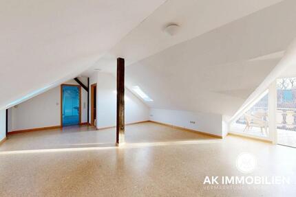 Reserviert - Dachgeschosswohnung mit Balkon in zentraler Innenstadtlage von Hessisch Oldendorf 2 zimmer