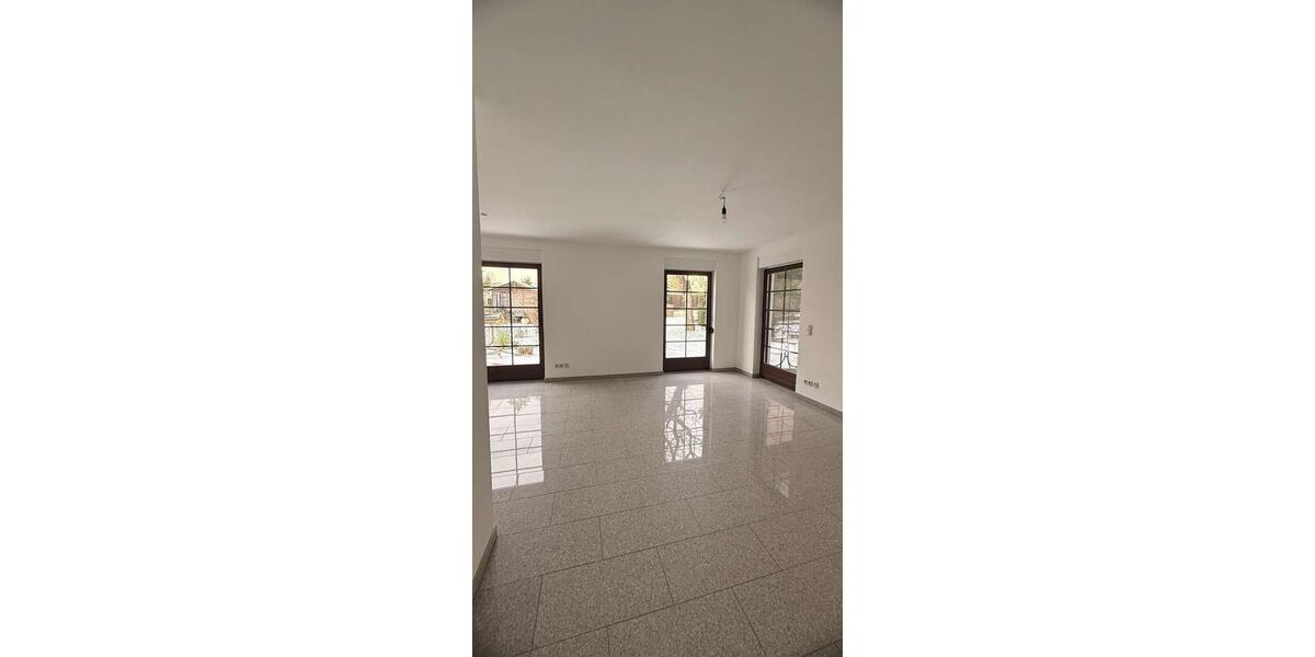 Große 3-Raum-Wohnung in zentraler Lage von Radebeul 3 zimmer