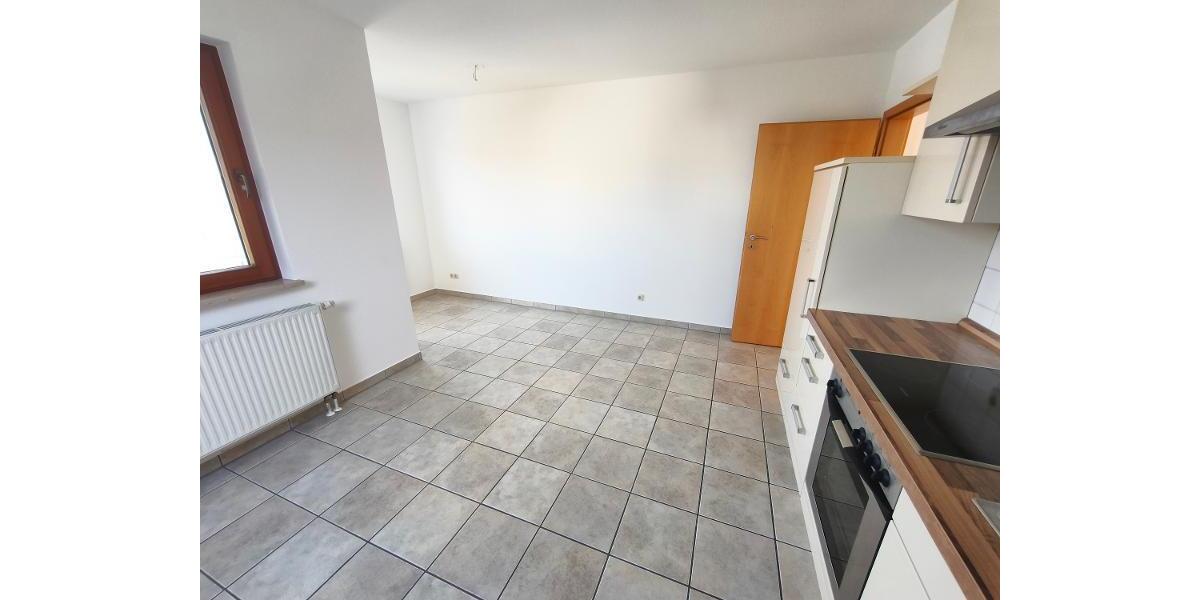 3 Zi. Wohnung im DG (1.OG) mit Balkon und Carport - Etagenwohnung Pommersfelden | Angebot:27230171