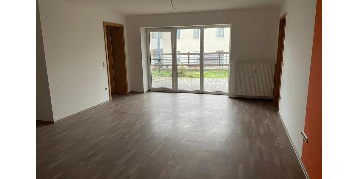 Terrassenwohnung Hildburghausen - 3 Zimmer, 83 m&sup2;, 660&euro; | Angebot:25855492