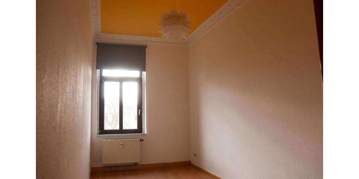 Etagenwohnung Riesa - 3 Zimmer, 79 m&sup2;, 395&euro; | Angebot:25875736