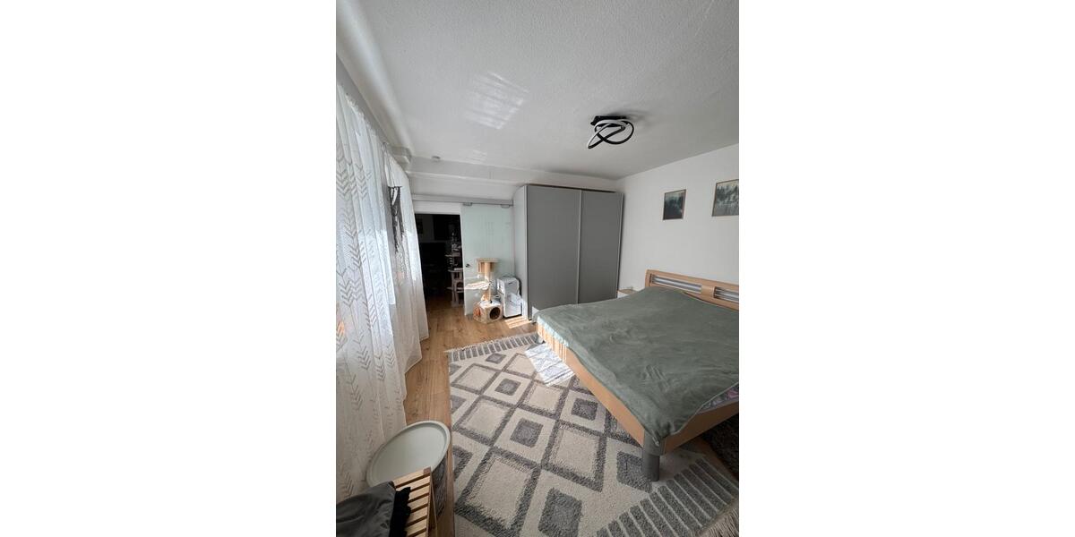 Etagenwohnung Remscheid - 3 Zimmer, 80 m&sup2;, 650&euro; | Angebot:26518342