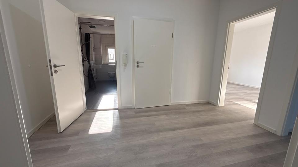 Erdgeschoßwohnung Sömmerda - 2 Zimmer, 65 m&sup2;, 699&euro; | Angebot:26255748