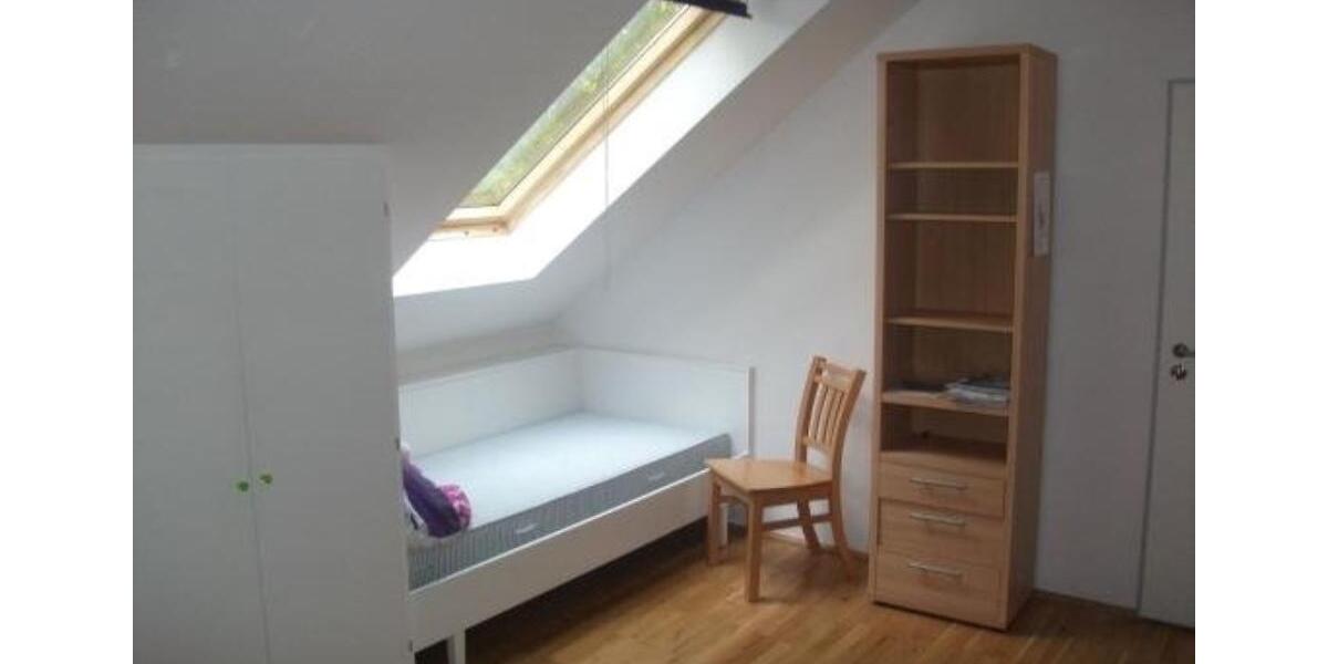 Wohnen auf Zeit Aachen Aachen-Mitte - 10 Zimmer, 20 m&sup2;, 250&euro; | Angebot:25809289