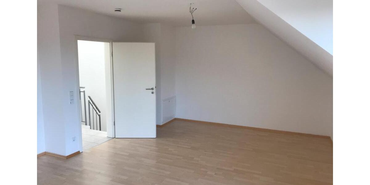 Doppelhaushälfte Eching - 3 Zimmer, 115 m&sup2;, 1.550&euro; | Angebot:26041052