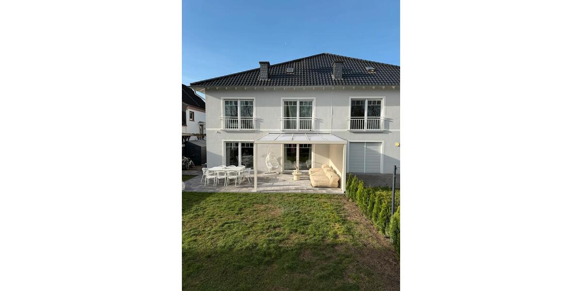 Doppelhaushälfte Bergkamen - 6 Zimmer, 140 m&sup2;, 2.500&euro; | Angebot:24679066