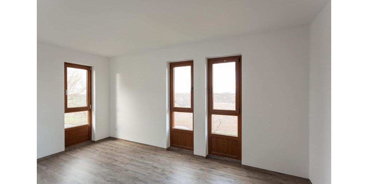 Etagenwohnung Frohburg - 2 Zimmer, 64 m&sup2;, 500&euro; | Angebot:26591368