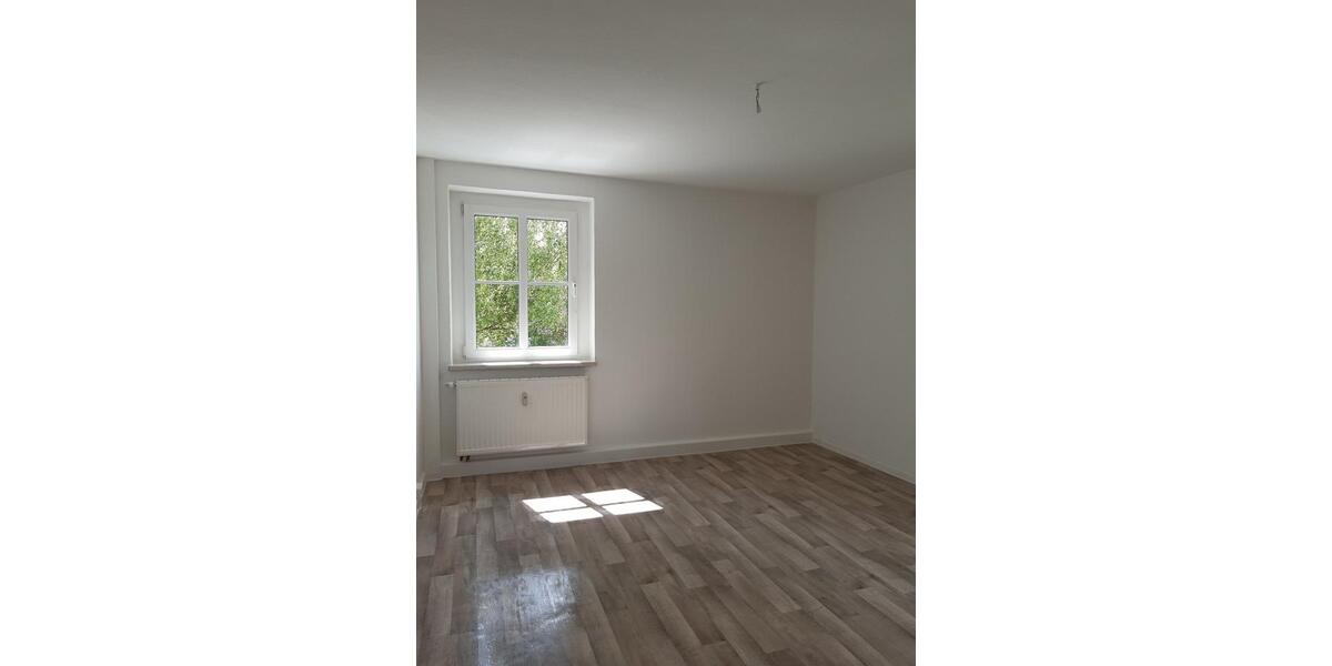 Erdgeschoßwohnung Penig - 3 Zimmer, 66 m&sup2;, 443&euro; | Angebot:25418296