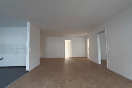 Wohnung Rötha - 4 Zimmer, 120 m&sup2;, 876&euro; | Angebot:26419161