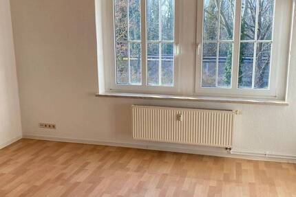 Wohnung Dessau-Roßlau Roßlau - 3 Zimmer, 64 m&sup2;, 325&euro; | Angebot:26741632