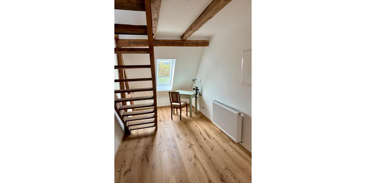 Maisonettenwohnung Leonberg - 3 Zimmer, 110 m&sup2;, 1.600&euro; | Angebot:26104306
