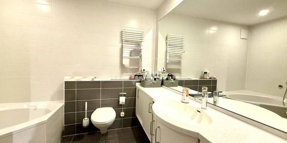 Etagenwohnung Bad Soden am Taunus Neuenhain - 3 Zimmer, 92 m&sup2;, 1.360&euro; | Angebot:26205484