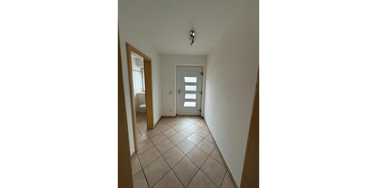 Etagenwohnung Winzer - 6 Zimmer, 176 m&sup2;, 1.350&euro; | Angebot:24280302