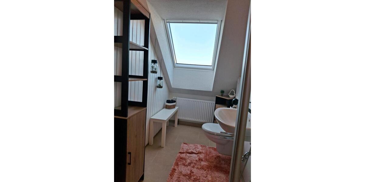 Dachgeschoßwohnung Überlingen - 3 Zimmer, 45 m&sup2;, 880&euro; | Angebot:25830028