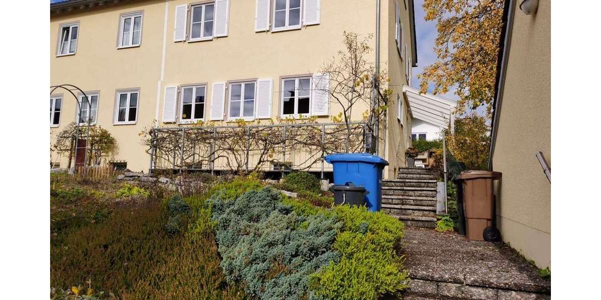 Einfamilienhaus Rottweil - 7 Zimmer, 132 m&sup2;, 1.550&euro; | Angebot:24978312