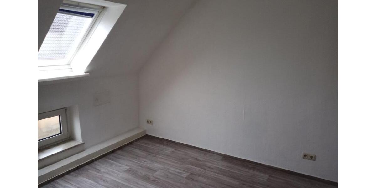 Dachgeschoßwohnung Parchim - 3 Zimmer, 60 m&sup2;, 370&euro; | Angebot:25329283
