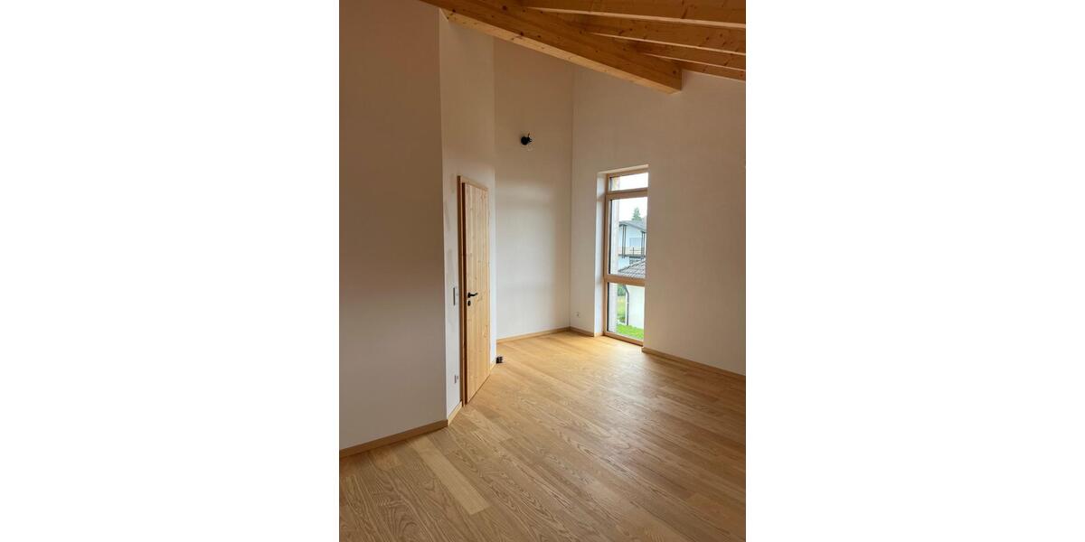Etagenwohnung Pilsting - 5 Zimmer, 1.500&euro; | Angebot:22701828