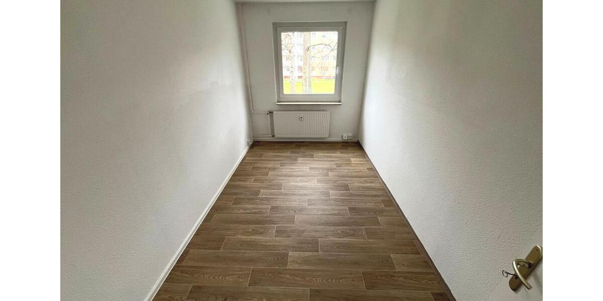 Erdgeschoßwohnung Gera Lusan - 3 Zimmer, 69 m&sup2;, 350&euro; | Angebot:25990363