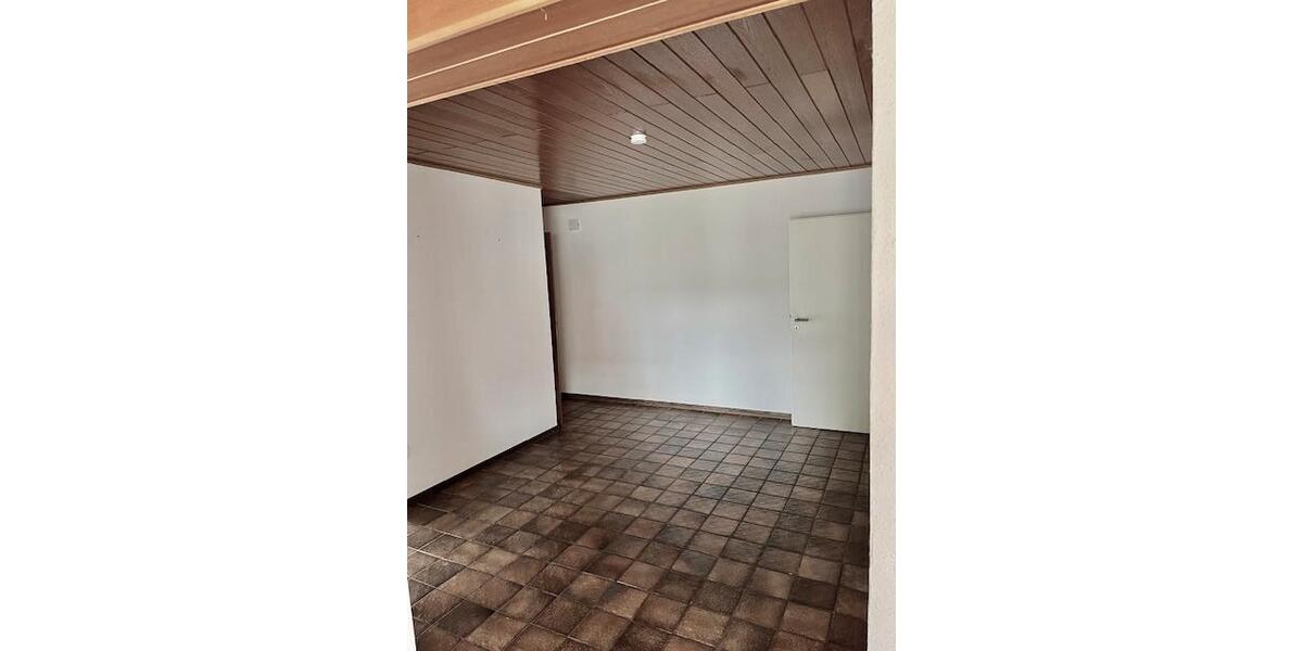 Erdgeschoßwohnung Ense - 2 Zimmer, 85 m&sup2;, 700&euro; | Angebot:26312933