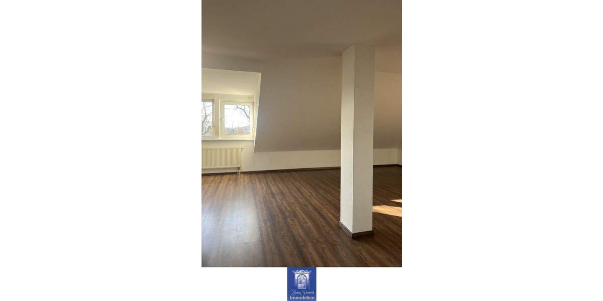 Etagenwohnung Senftenberg - 3 Zimmer, 87 m&sup2;, 568&euro; | Angebot:25781174