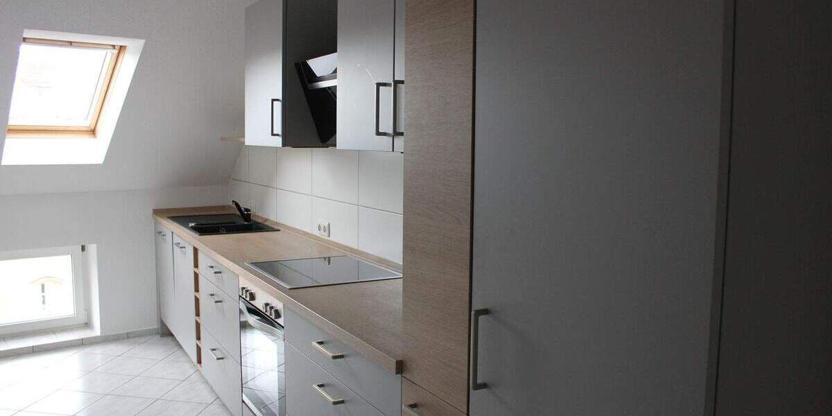 Etagenwohnung Weißenfels - 4 Zimmer, 104 m&sup2;, 675&euro; | Angebot:24834265