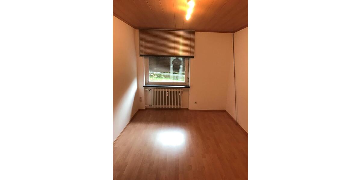 Hochparterre Egenhausen - 3 Zimmer, 64 m&sup2;, 800&euro; | Angebot:26645488