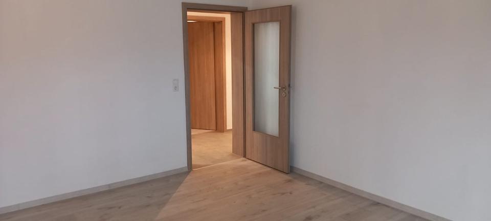 Erdgeschoßwohnung Wilnsdorf - 2 Zimmer, 69 m&sup2;, 641&euro; | Angebot:22648518