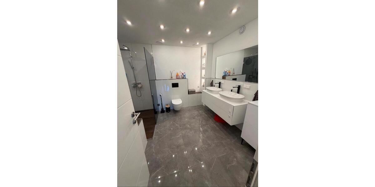 Etagenwohnung Karlsruhe Durlach - 4 Zimmer, 117 m&sup2;, 1.900&euro; | Angebot:25924882