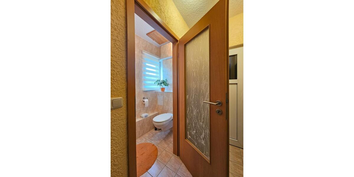 Etagenwohnung Saalfeld (Saale) - 2 Zimmer, 69 m&sup2;, 448&euro; | Angebot:25294458