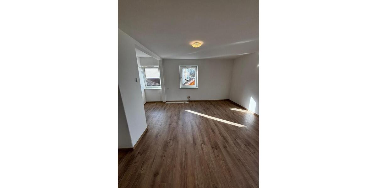 Etagenwohnung Weiden in der Oberpfalz - 2 Zimmer, 54 m&sup2;, 495&euro; | Angebot:26557039