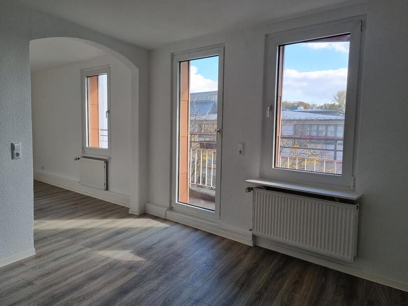Altbautraum am Stadtwald: Renovierte 2-Zimmer-Wohnung mit Balkon im schönen Zooviertel! zimmer