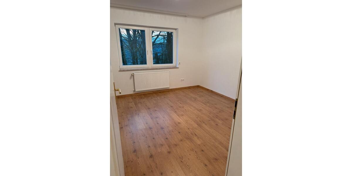 Erdgeschoßwohnung Merzig - 3 Zimmer, 93 m&sup2;, 850&euro; | Angebot:26041228