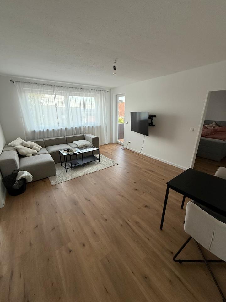 Wunderschöne kernsanierte 2 ZKB Wohnung zu vermieten