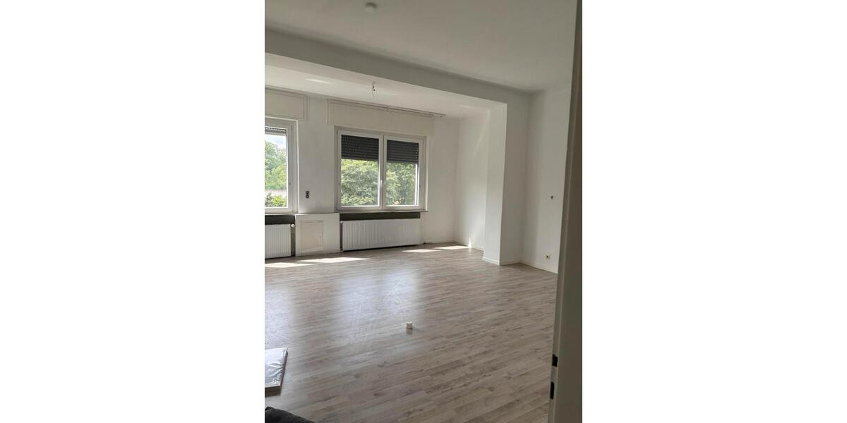 Etagenwohnung Duisburg Walsum - 3 Zimmer, 105 m&sup2;, 850&euro; | Angebot:26535413