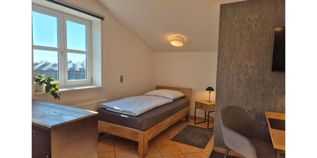 Dachgeschoßwohnung Bredstedt - 1 Zimmer, 25 m&sup2;, 950&euro; | Angebot:26299091