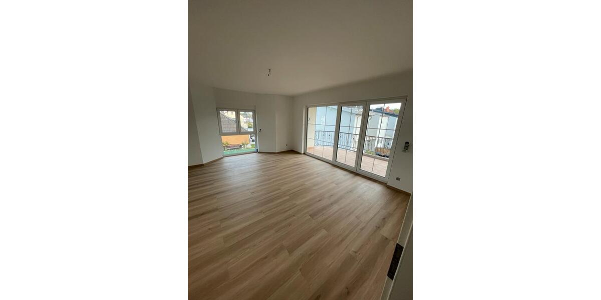 Etagenwohnung Friedrichsdorf - 4 Zimmer, 93 m&sup2;, 1.550&euro; | Angebot:26364519