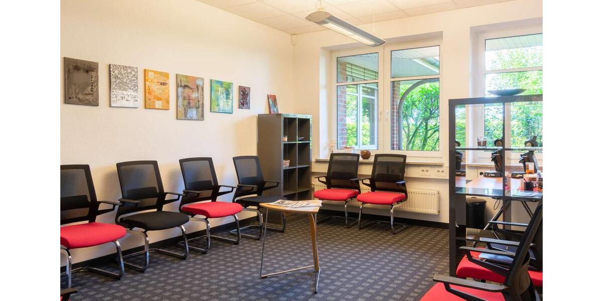 Großzügige Gewerbefläche mit flexibler Raumaufteilung und Wohnoption. Obj. 8989 zimmer