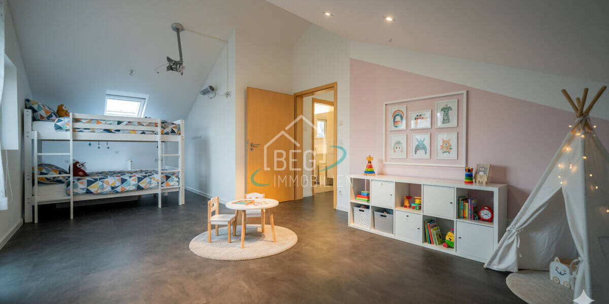 Einfamilienhaus Mainhardt - 5 Zimmer, 195 m&sup2;, 2.500&euro; | Angebot:26330441