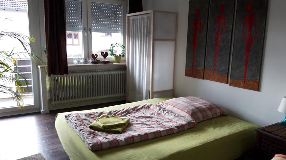 Wohnen auf Zeit Augsburg Haunstetten-Siebenbrunn - 1 Zimmer, 50 m&sup2;, 40&euro; | Angebot:23359594