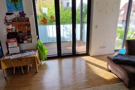 3-Zi.-Whg. mit 2 Balkonen, EBK & 2 Bädern – ideal für Paare & Fam 3 zimmer