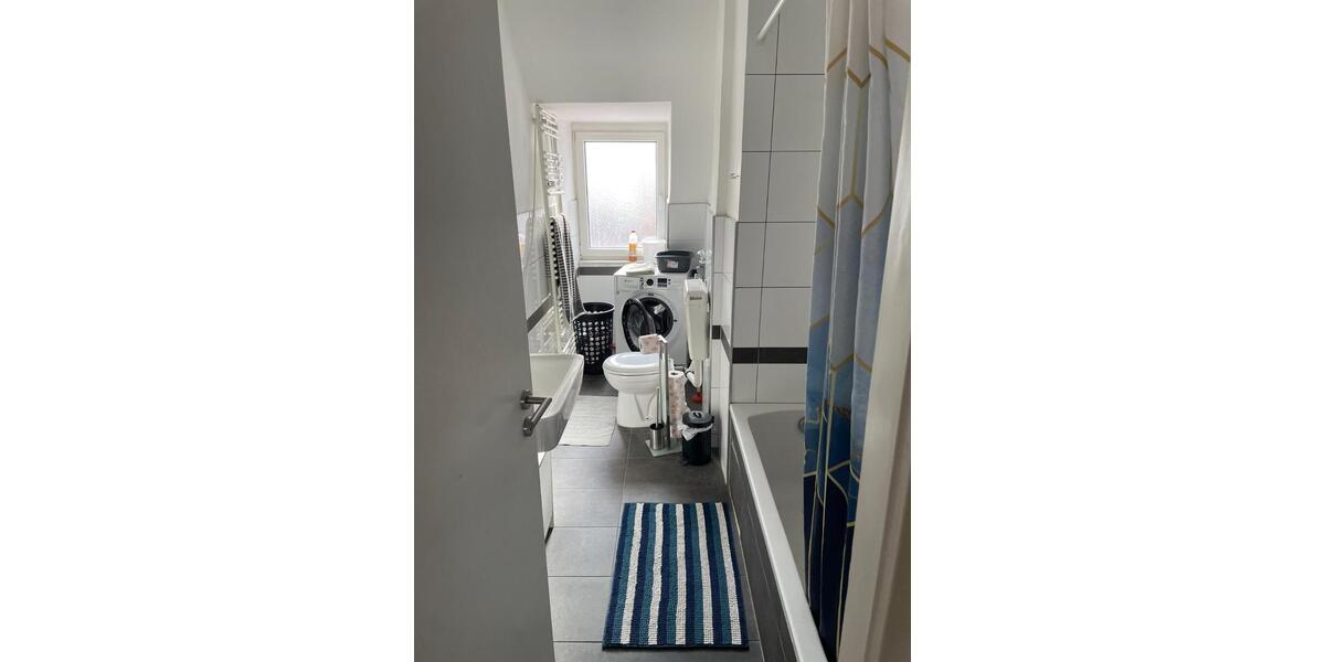 Dachgeschoßwohnung Nürnberg Gibitzenhof - 3 Zimmer, 80 m&sup2;, 700&euro; | Angebot:25022759