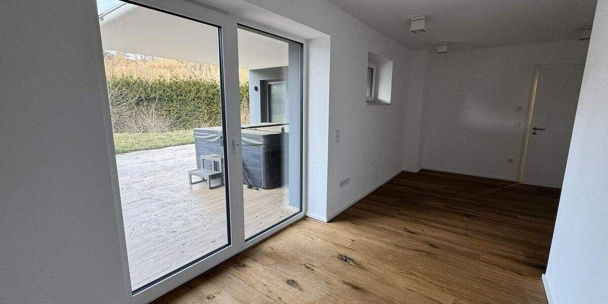 Einfamilienhaus Detmold Berlebeck - 7 Zimmer, 245 m&sup2;, 2.650&euro; | Angebot:24269204